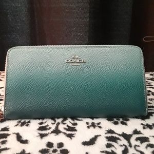 COACH Leather Ombre Accordion Zip Wallet